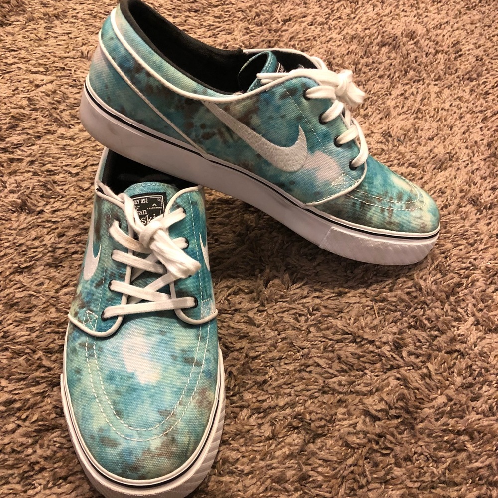 US Men’s 9 Nike SB Zoom Stefan Janoski Tie-Dye